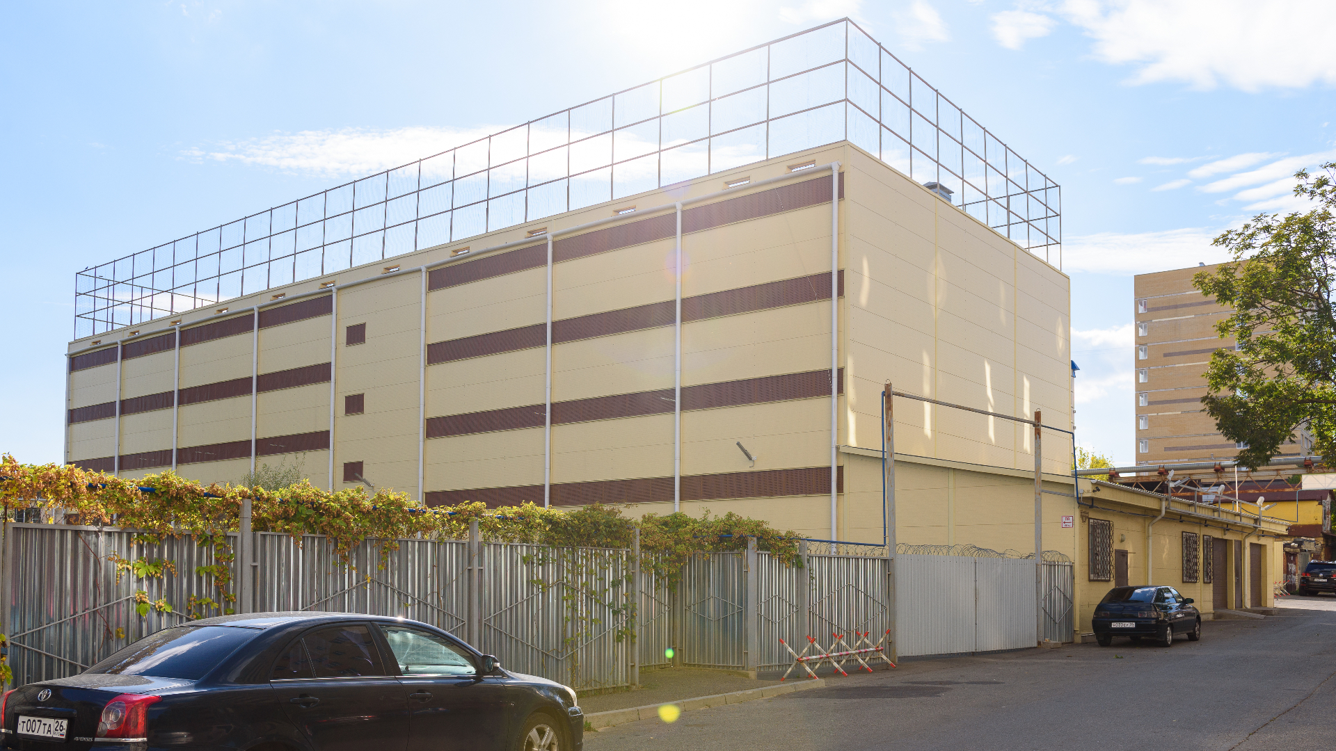 Многоуровневый паркинг ул. Матросова, 98